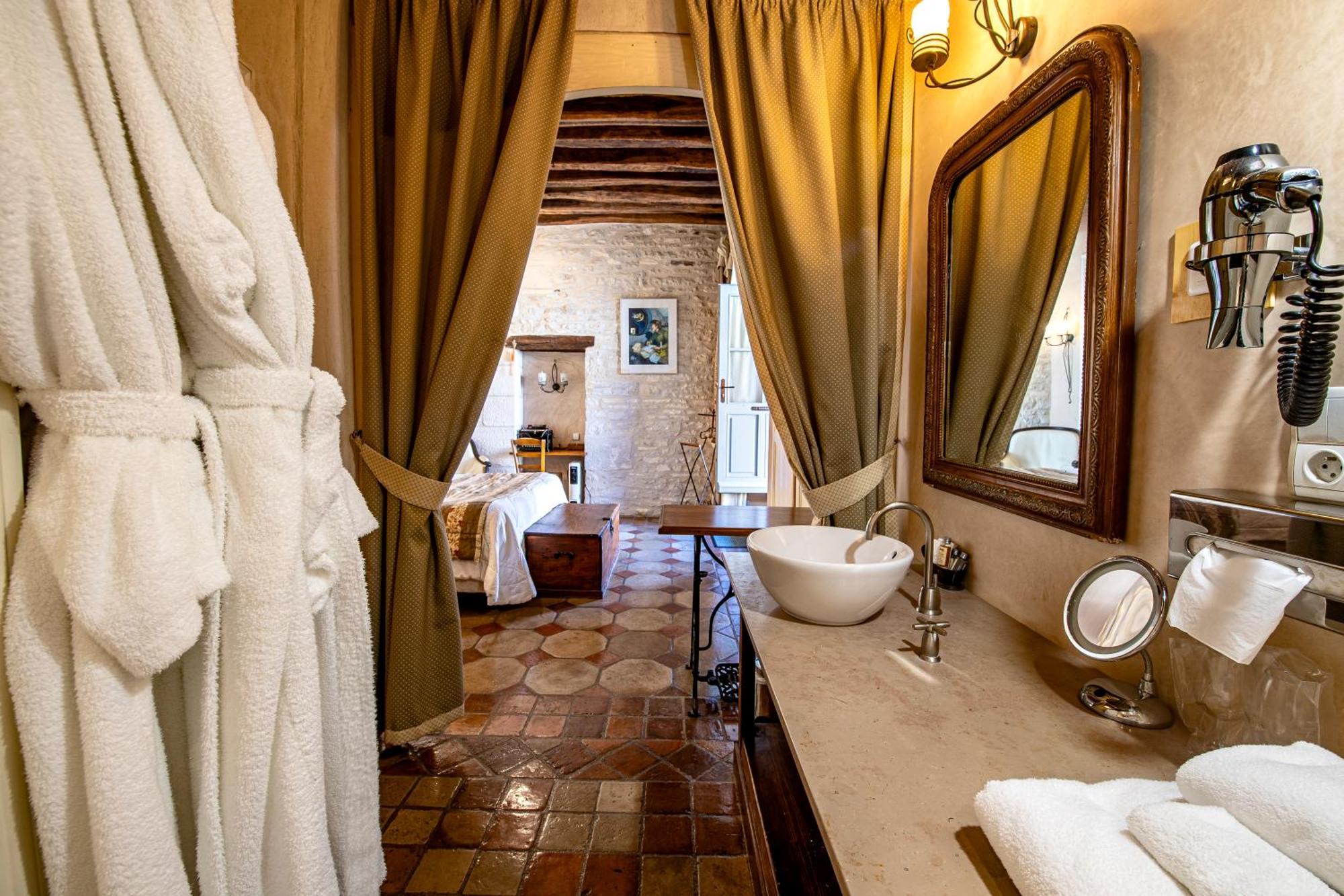 Hotel De La Beursaudiere Nitry Ngoại thất bức ảnh