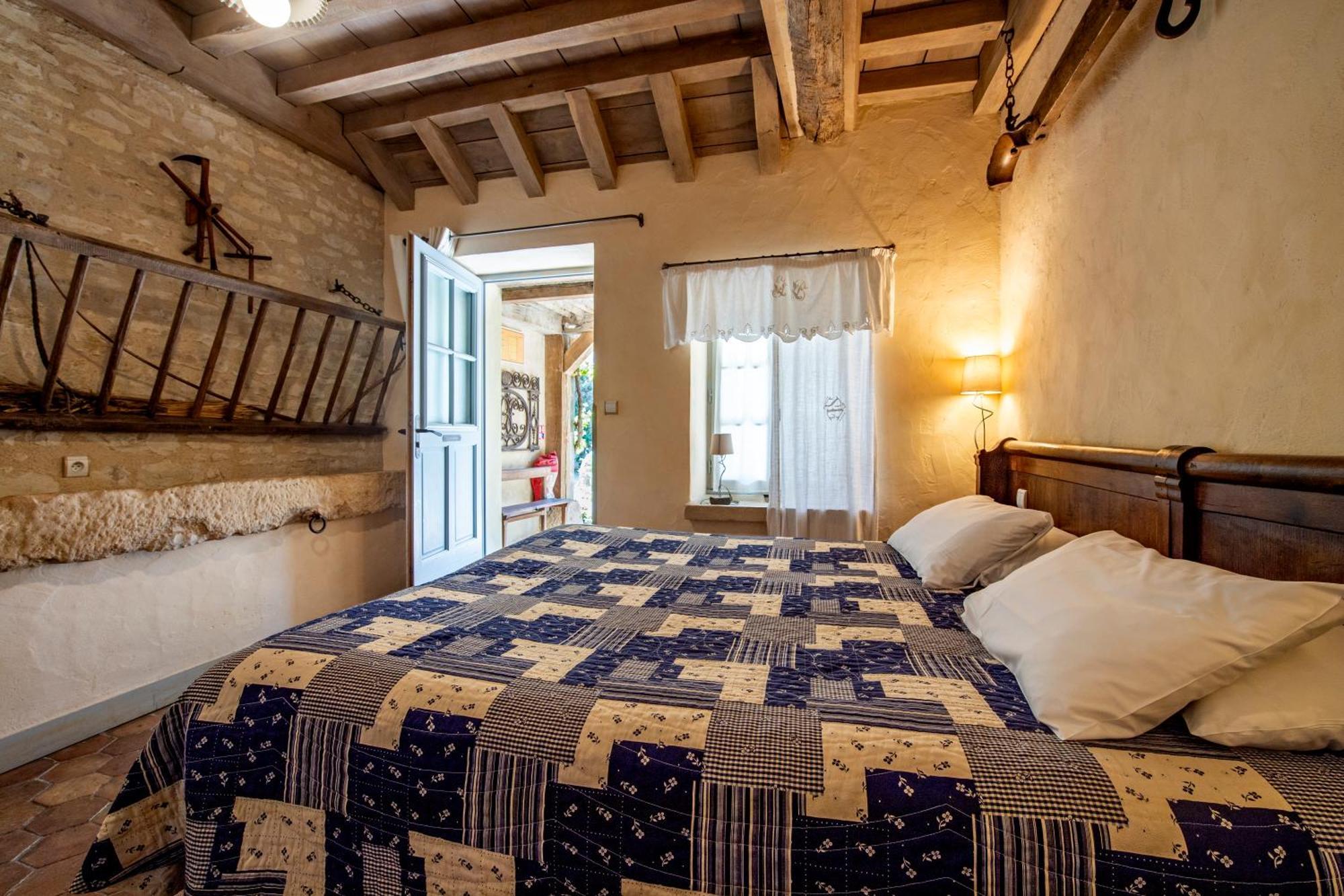 Hotel De La Beursaudiere Nitry Ngoại thất bức ảnh