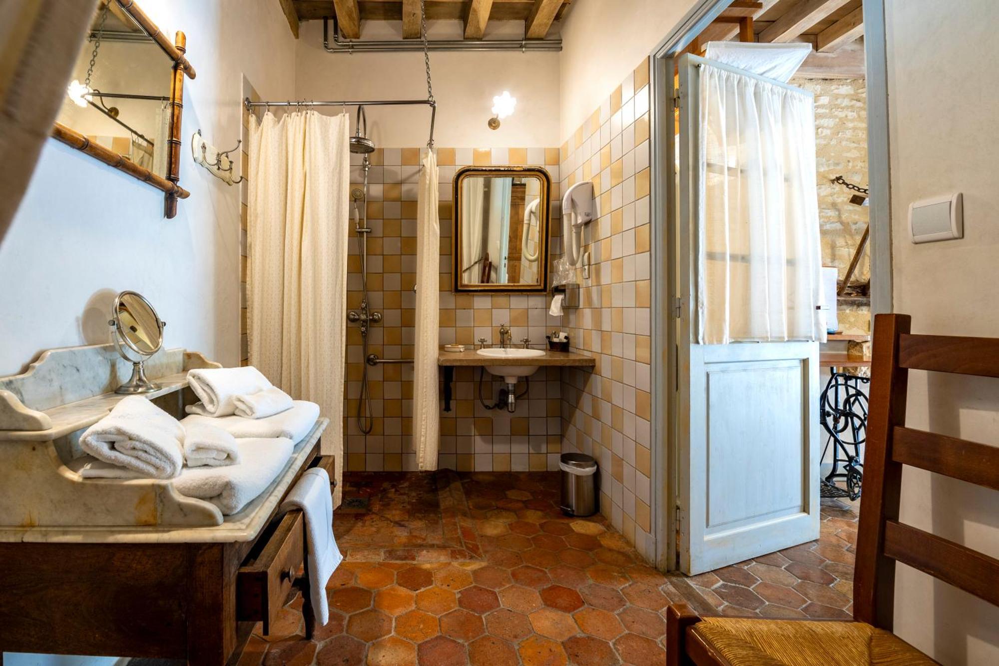 Hotel De La Beursaudiere Nitry Ngoại thất bức ảnh