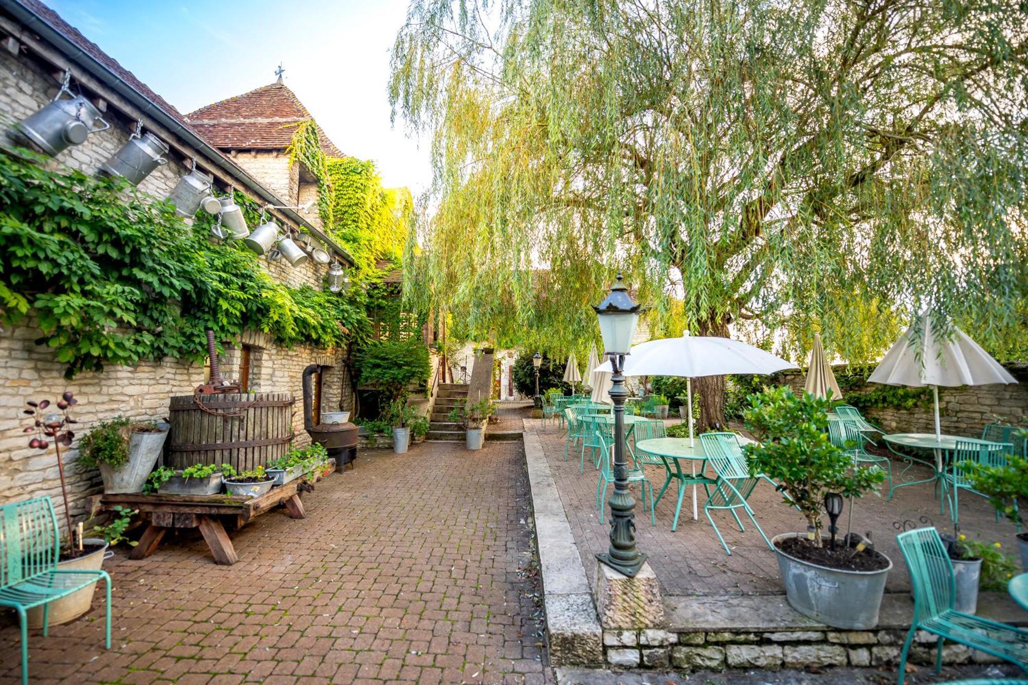 Hotel De La Beursaudiere Nitry Ngoại thất bức ảnh