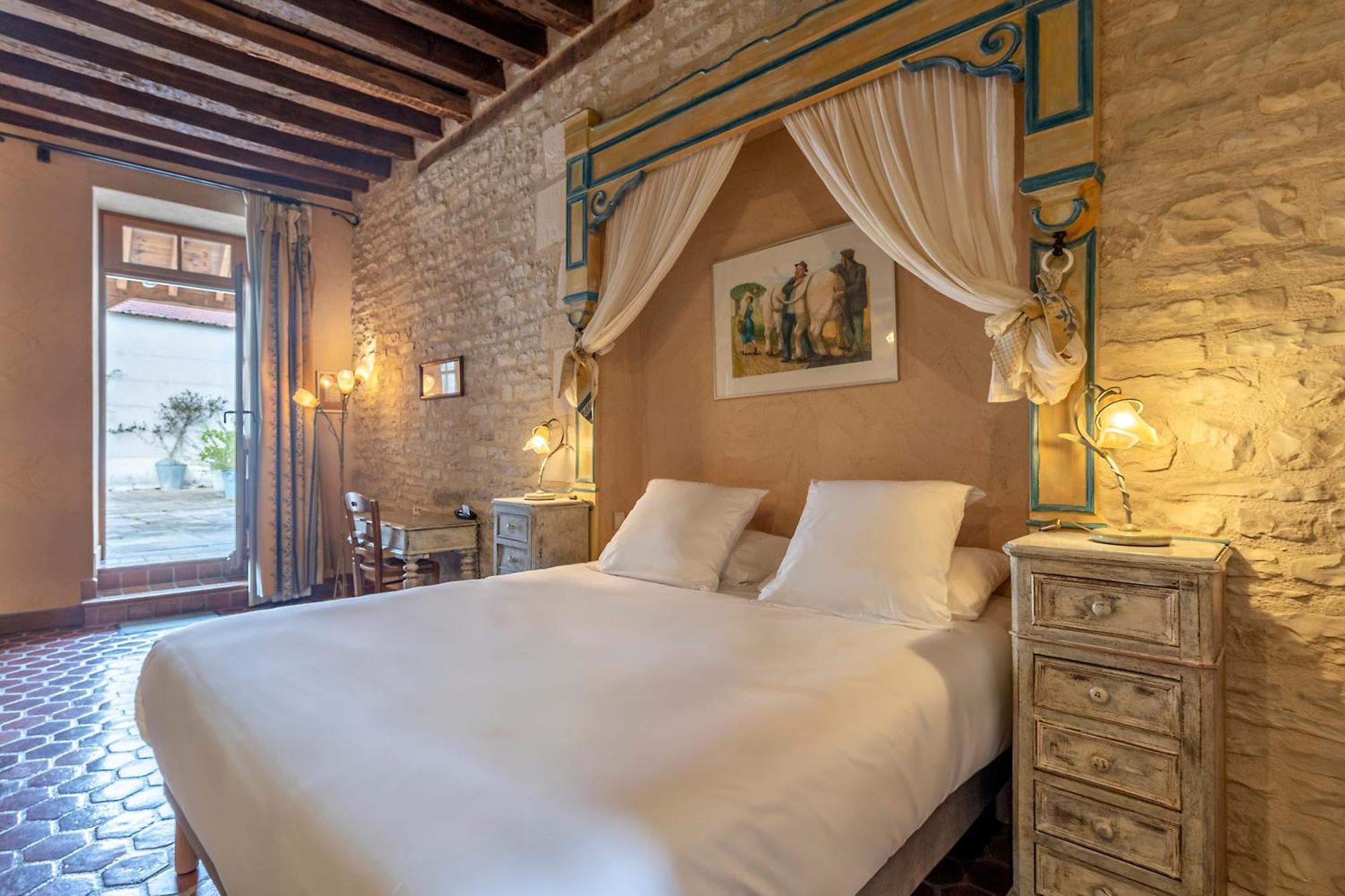 Hotel De La Beursaudiere Nitry Ngoại thất bức ảnh