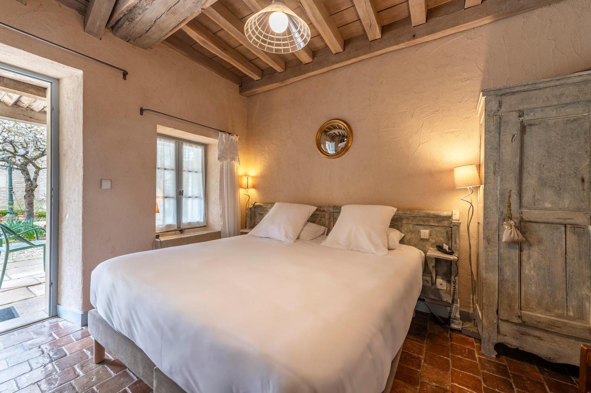 Hotel De La Beursaudiere Nitry Ngoại thất bức ảnh