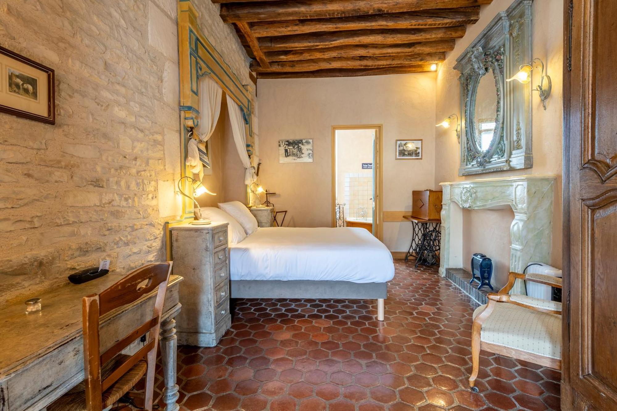 Hotel De La Beursaudiere Nitry Ngoại thất bức ảnh